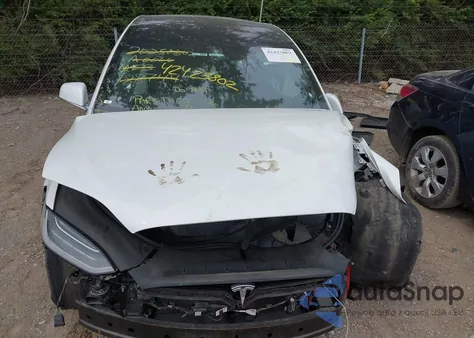 2019 Tesla Model X из США, поврежденный, VIN 5YJXCAE26KF188744